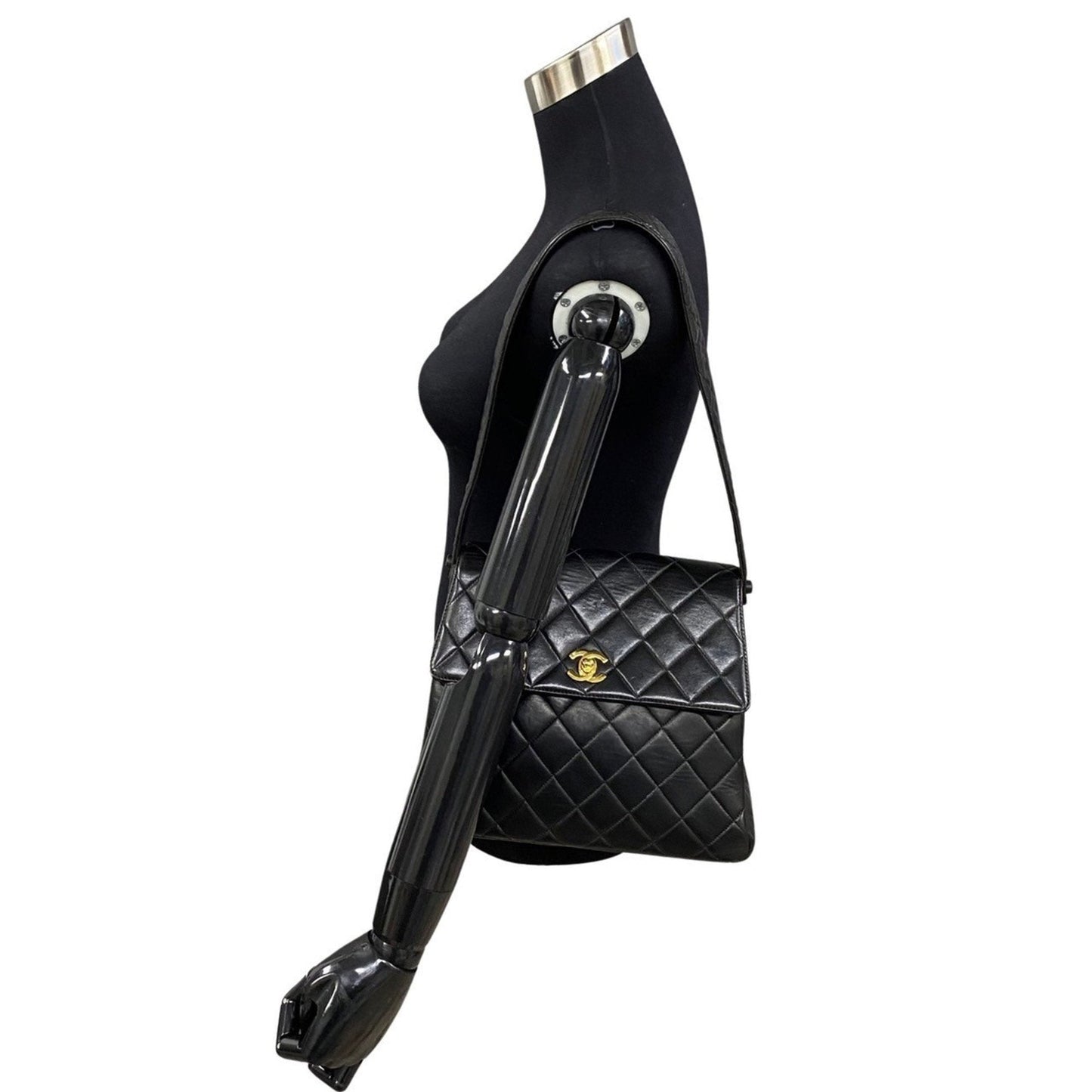 CHANEL Shoulder Bag