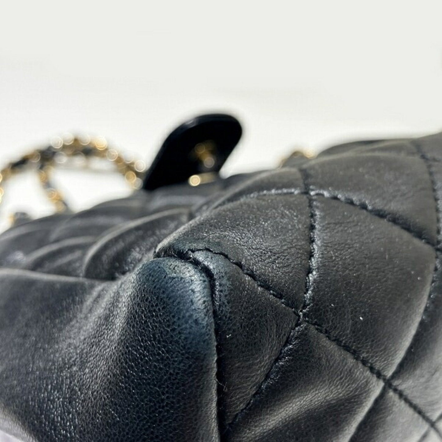 CHANEL Shoulder Bag