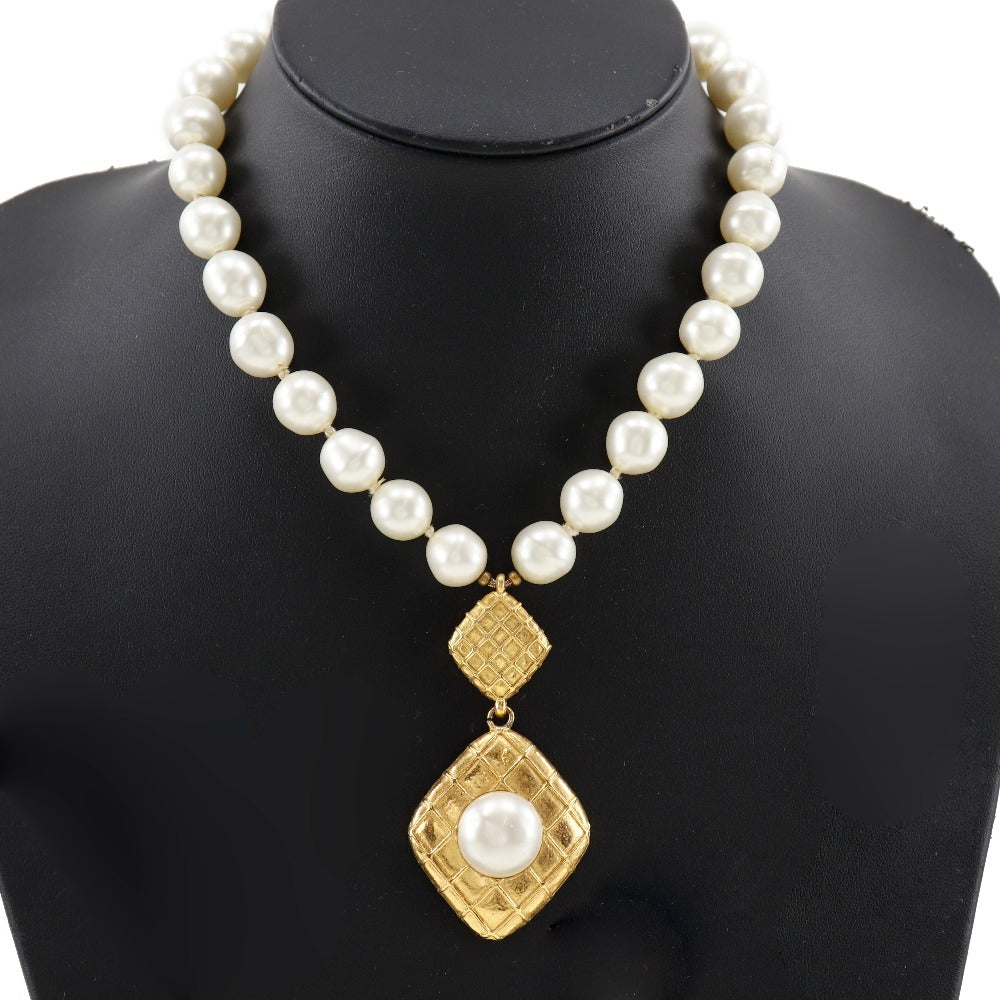 CHANEL Necklace