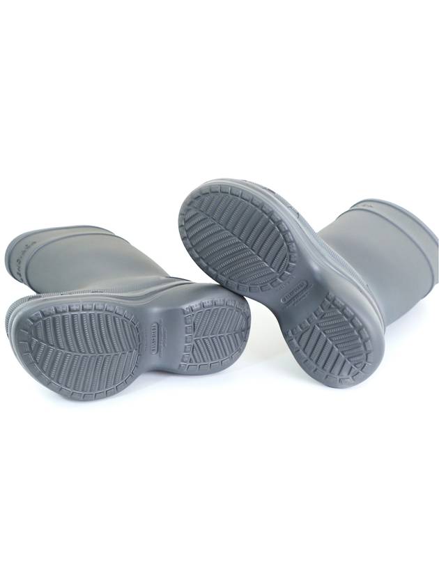 Luxury Balenciaga  42 BB x Crocs Men s Clog Logo Rubber Boots Gray