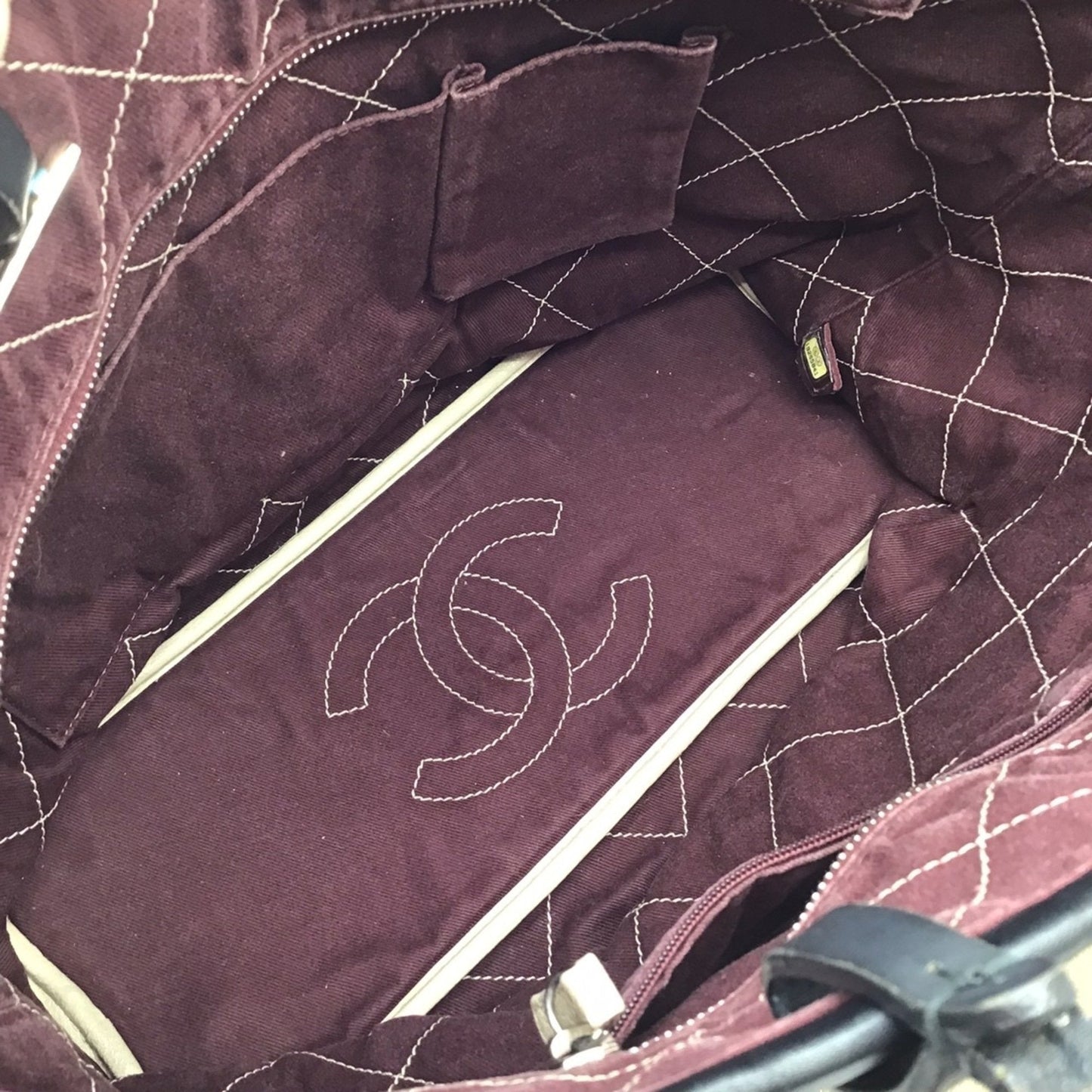 CHANEL Matelasse Tote