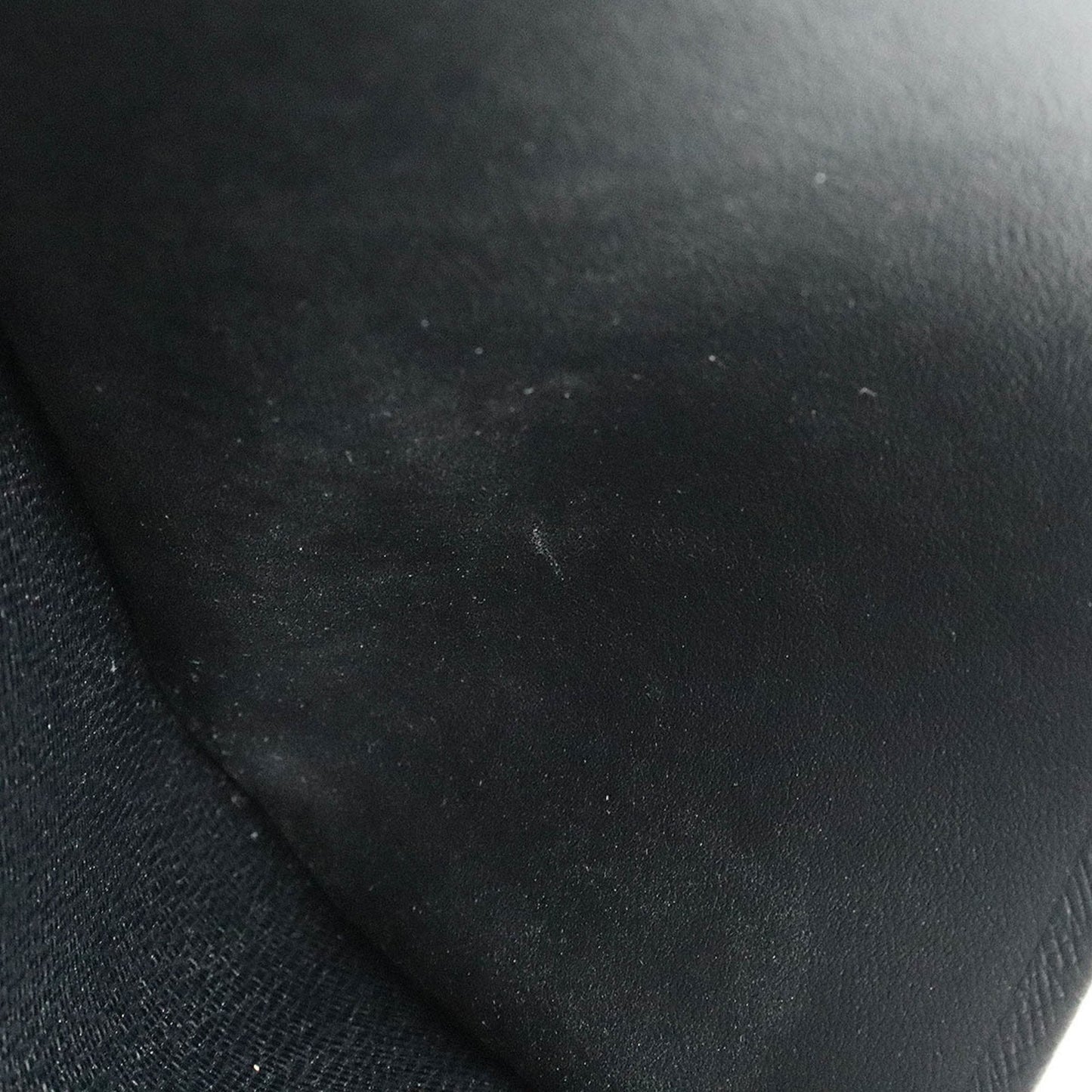 LOUIS VUITTON Taiga Wallet