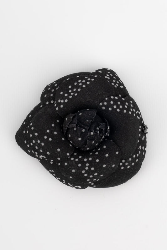 Broche camélia Chanel