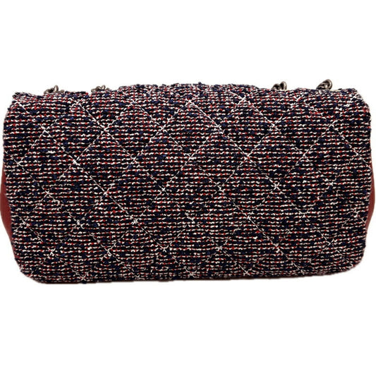 CHANEL Matelasse Shoulder Bag