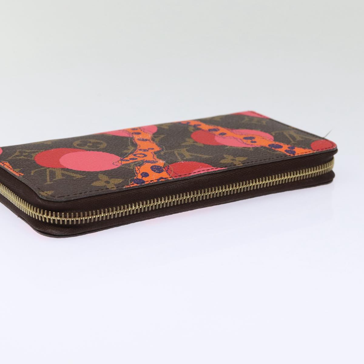 LOUIS VUITTON Zippy wallet