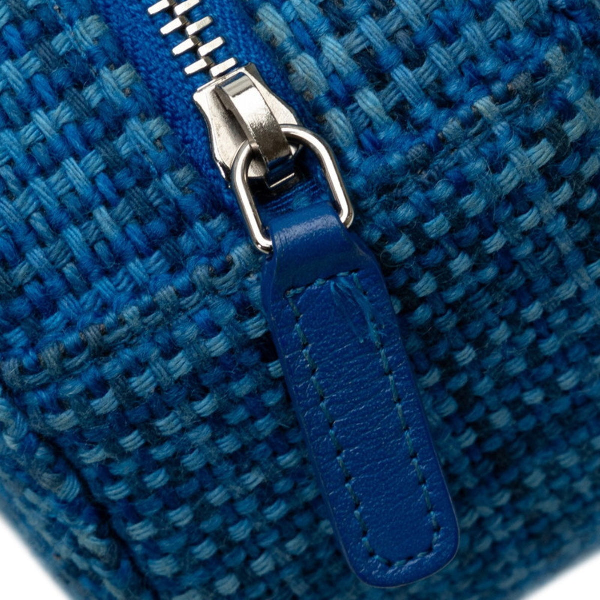 CHANEL Pocket In The City Shopper
