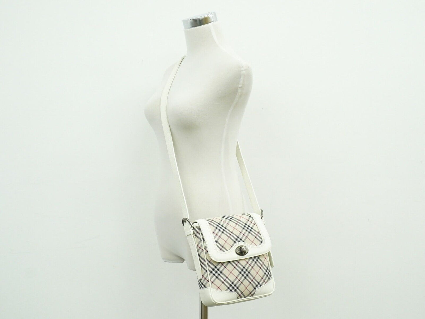 BURBERRY Nova Check Shoulder Bag