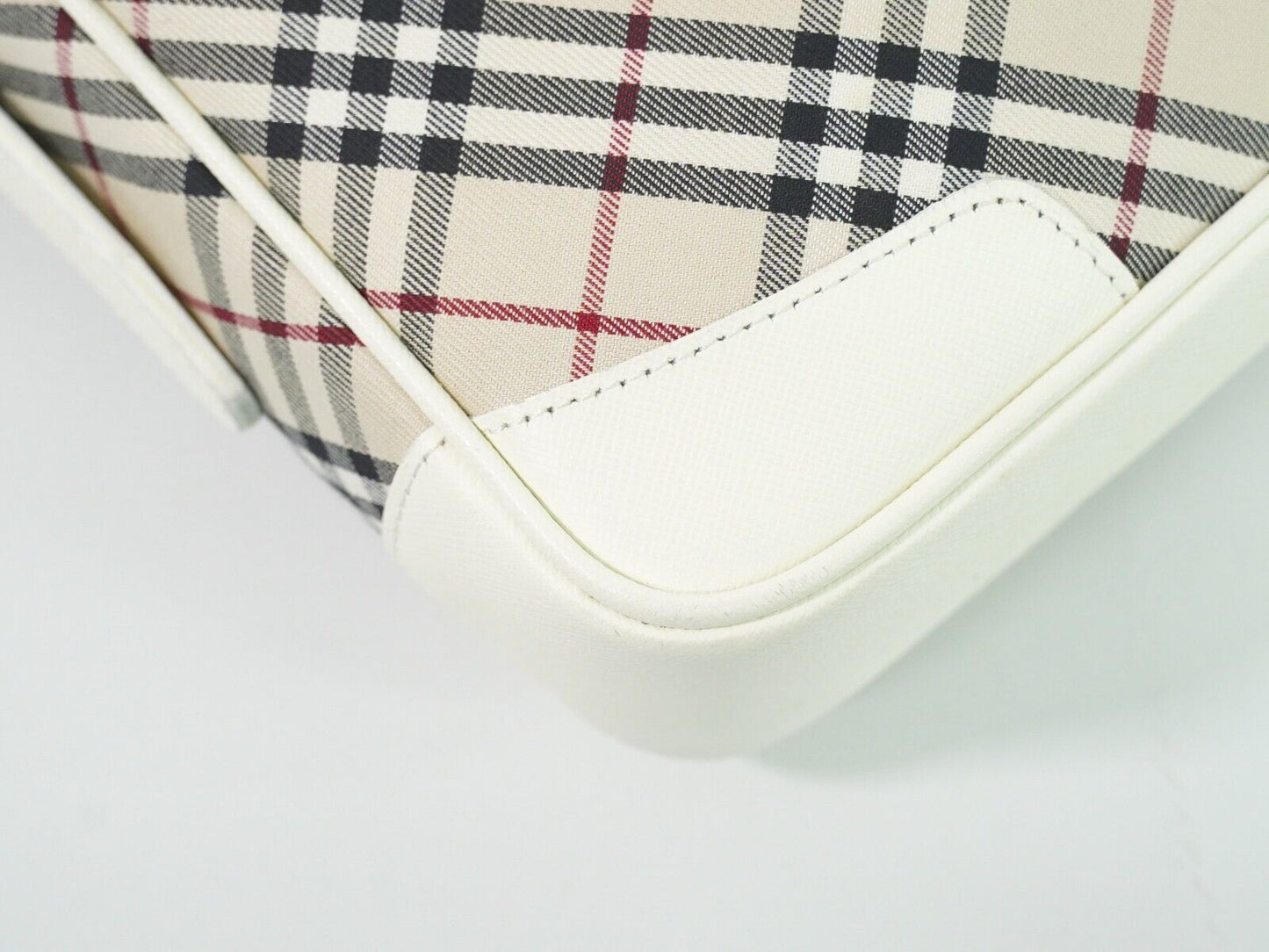 BURBERRY Nova Check Shoulder Bag