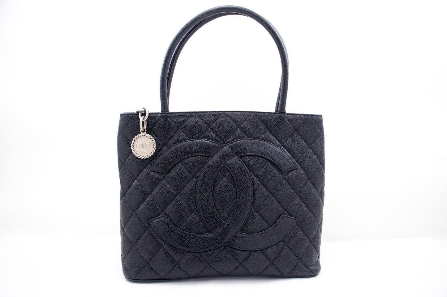 CHANEL Medaillon Tote