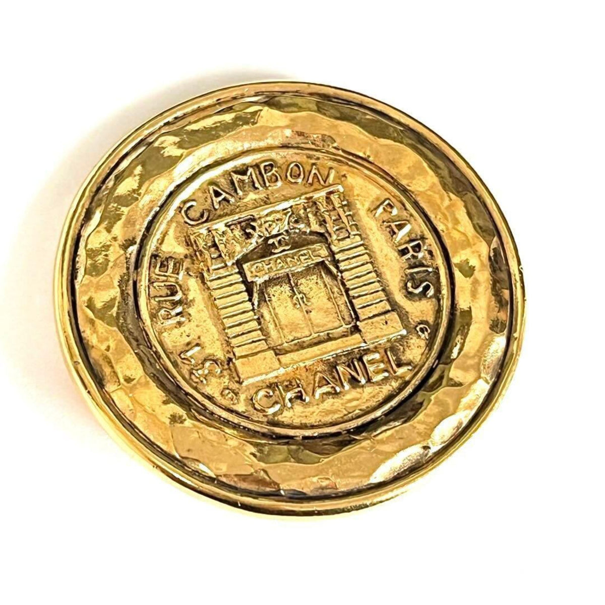 CHANEL Medaillon Brooch