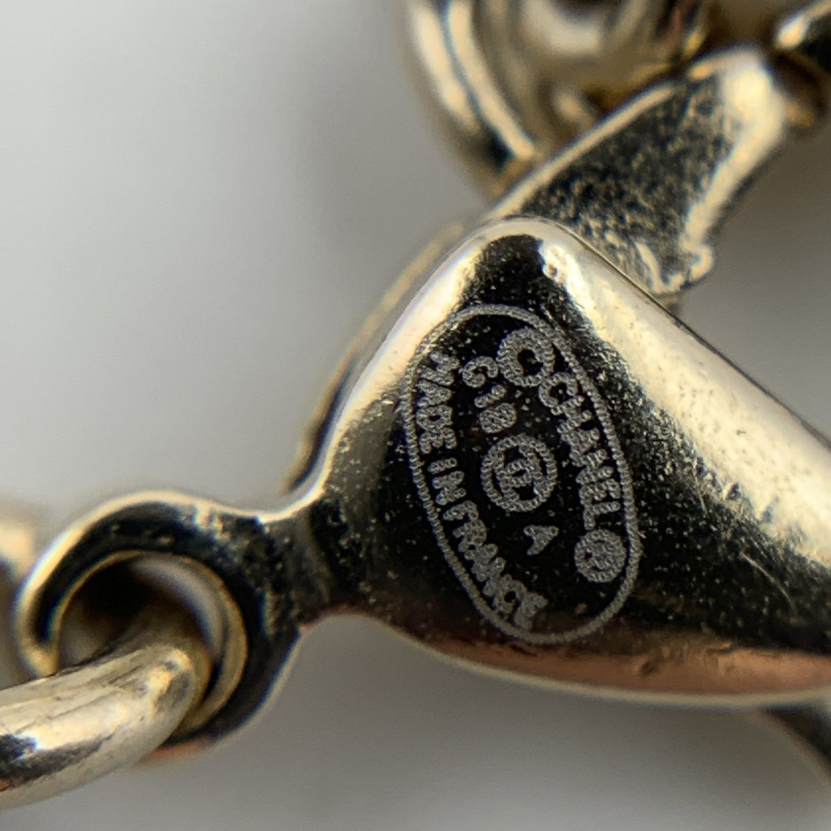 Top Quality Chanel Light Gold Metal Black And Red Enamel Cc Logo Chain Bracelet