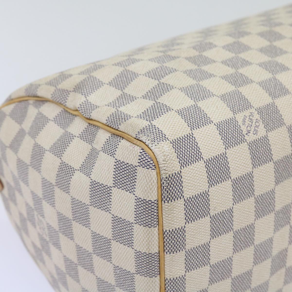 LOUIS VUITTON Speedy 30 Handbag