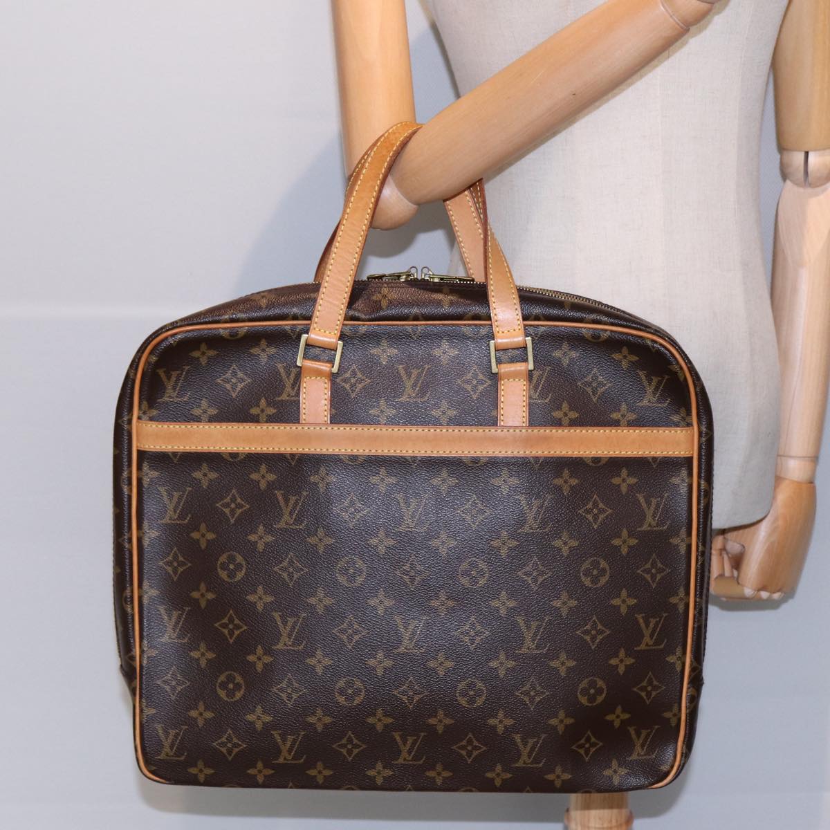 LOUIS VUITTON Porte Documents Briefcases & Attaches