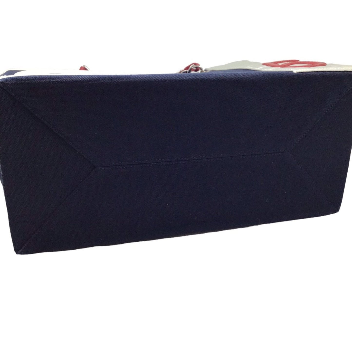 CHANEL Numero 5 Tote