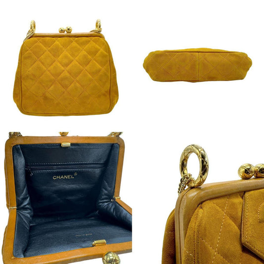 CHANEL Shoulder Bag