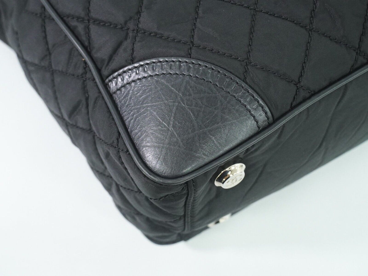 CHANEL Paris New york line Handbag