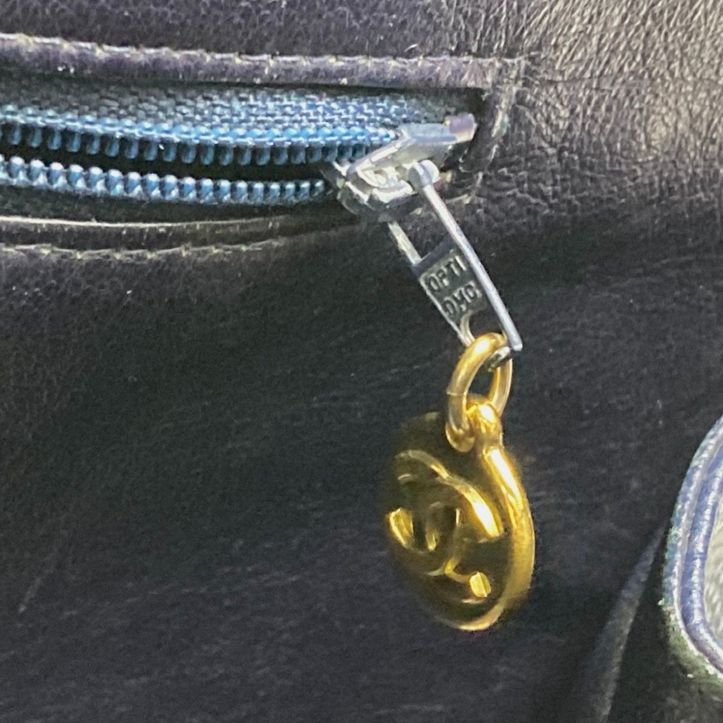 Top Quality Chanel Logo CC Shoulder Bag