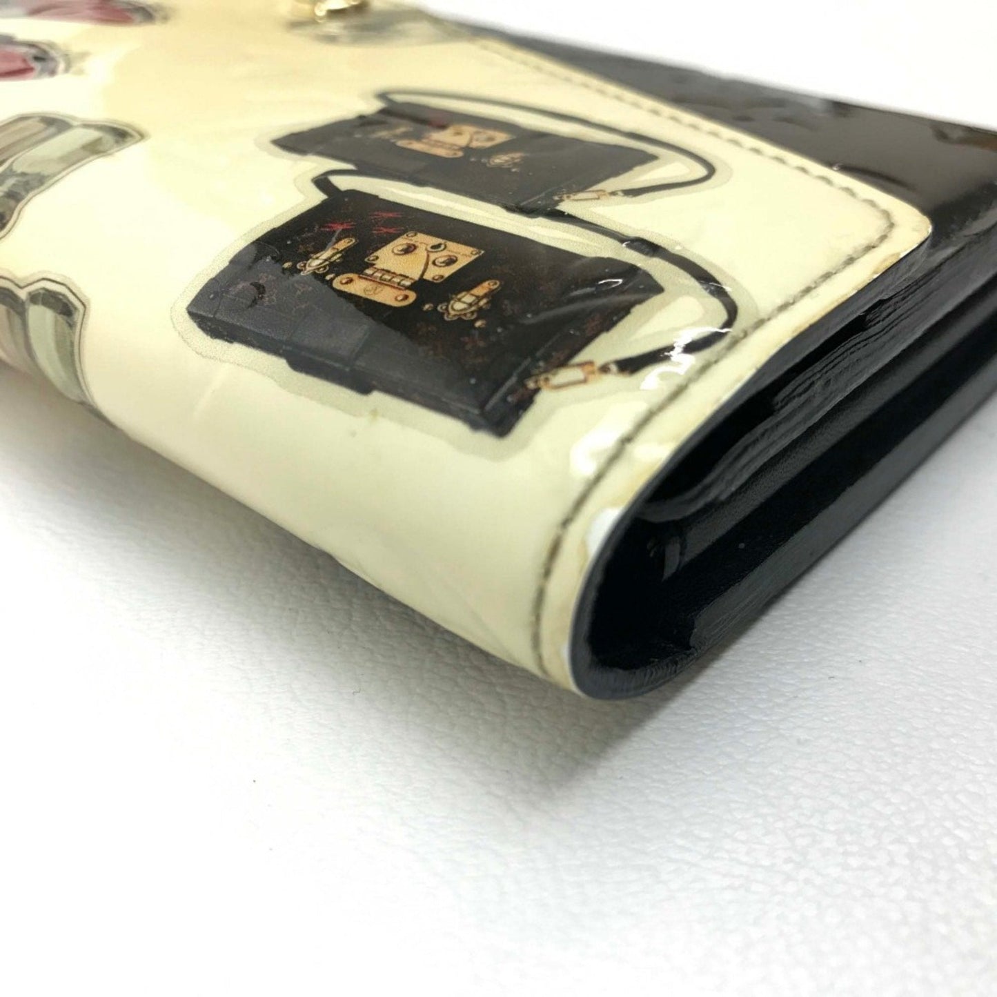 LOUIS VUITTON Sarah Wallet