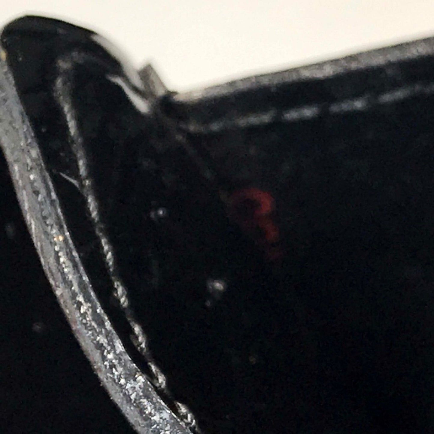 LOUIS VUITTON Sarah Wallet
