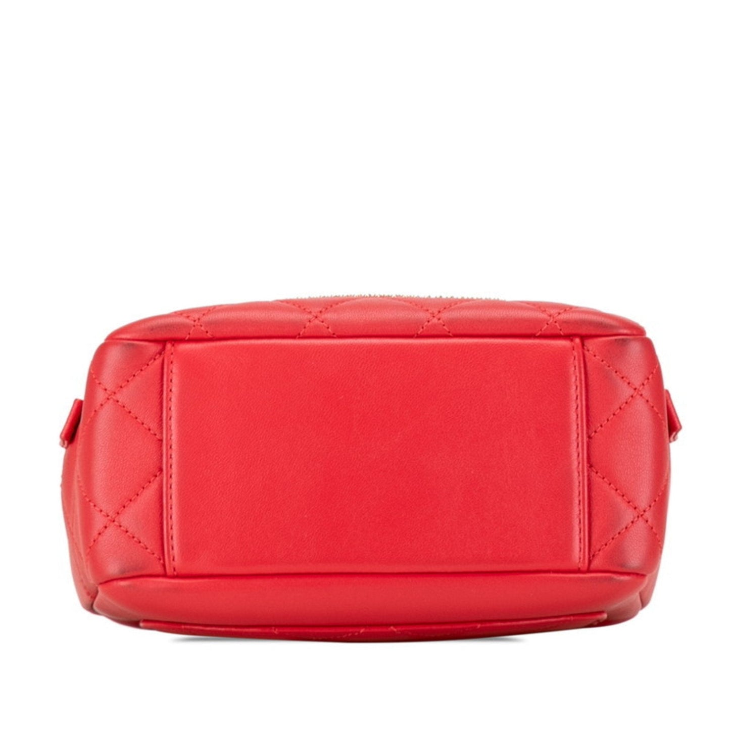 CHANEL Matelasse Shoulder Bag