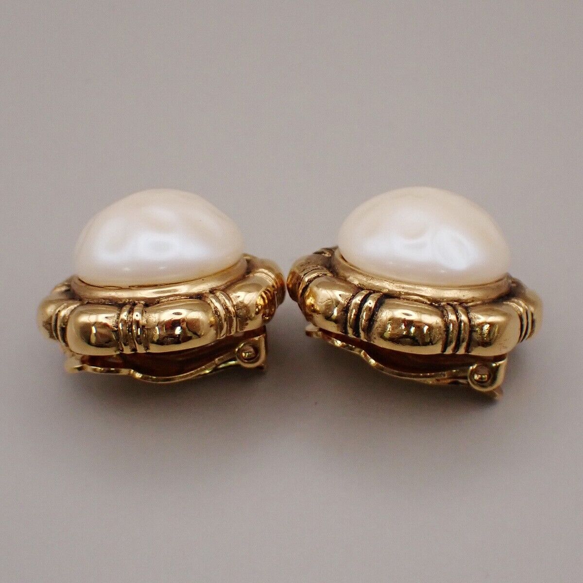 CHANEL - Earrings