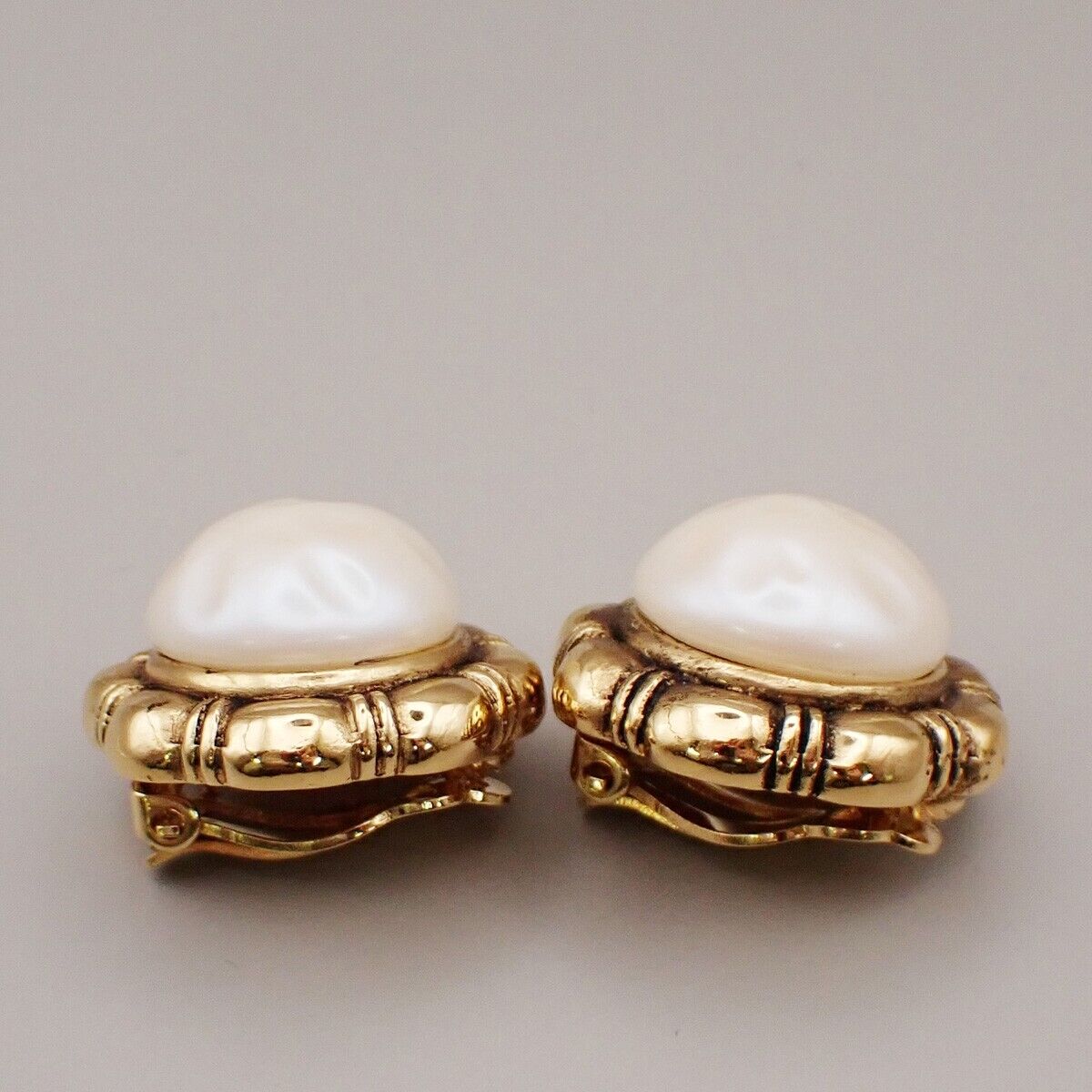 CHANEL - Earrings