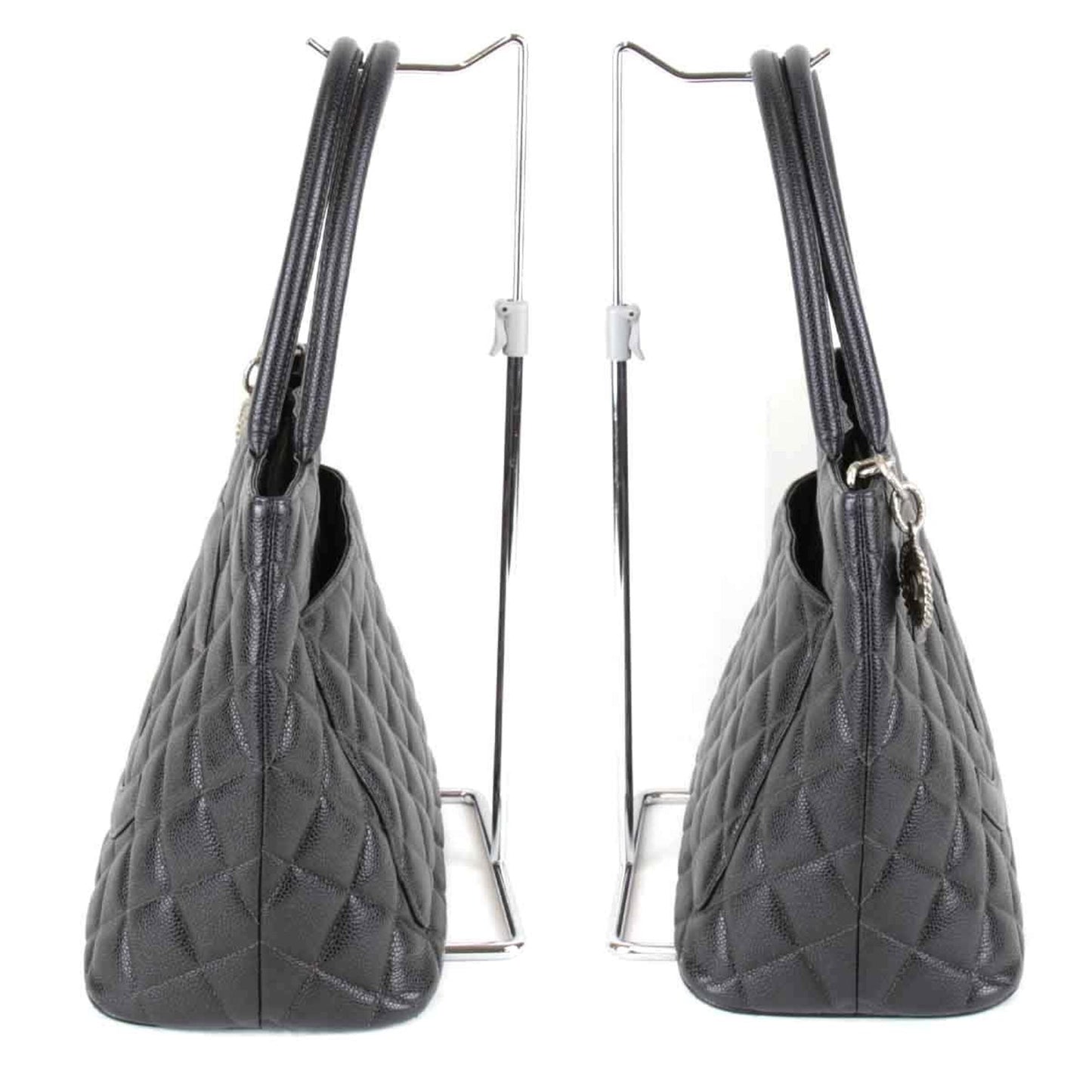 CHANEL Medaillon Tote