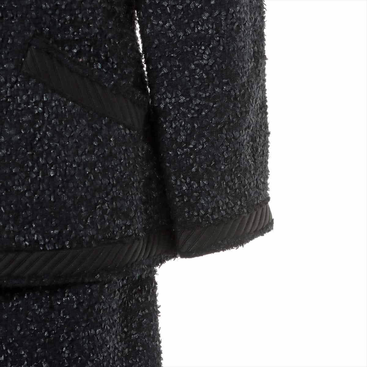 Chanel Coconut Button P36 Wool x Nylon Setup 36/38  Black Twid
