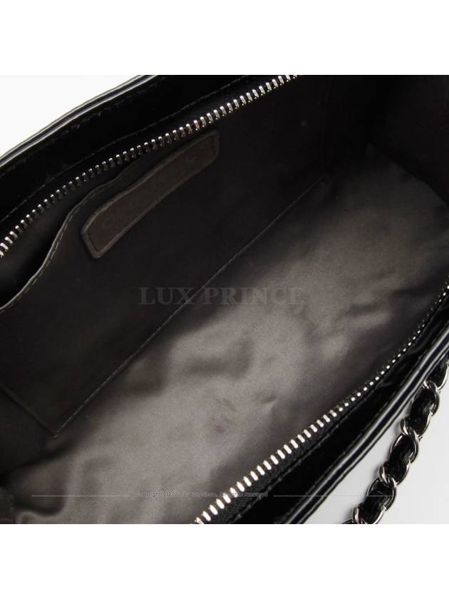 Patent shoulder bag 1021hv Chanel