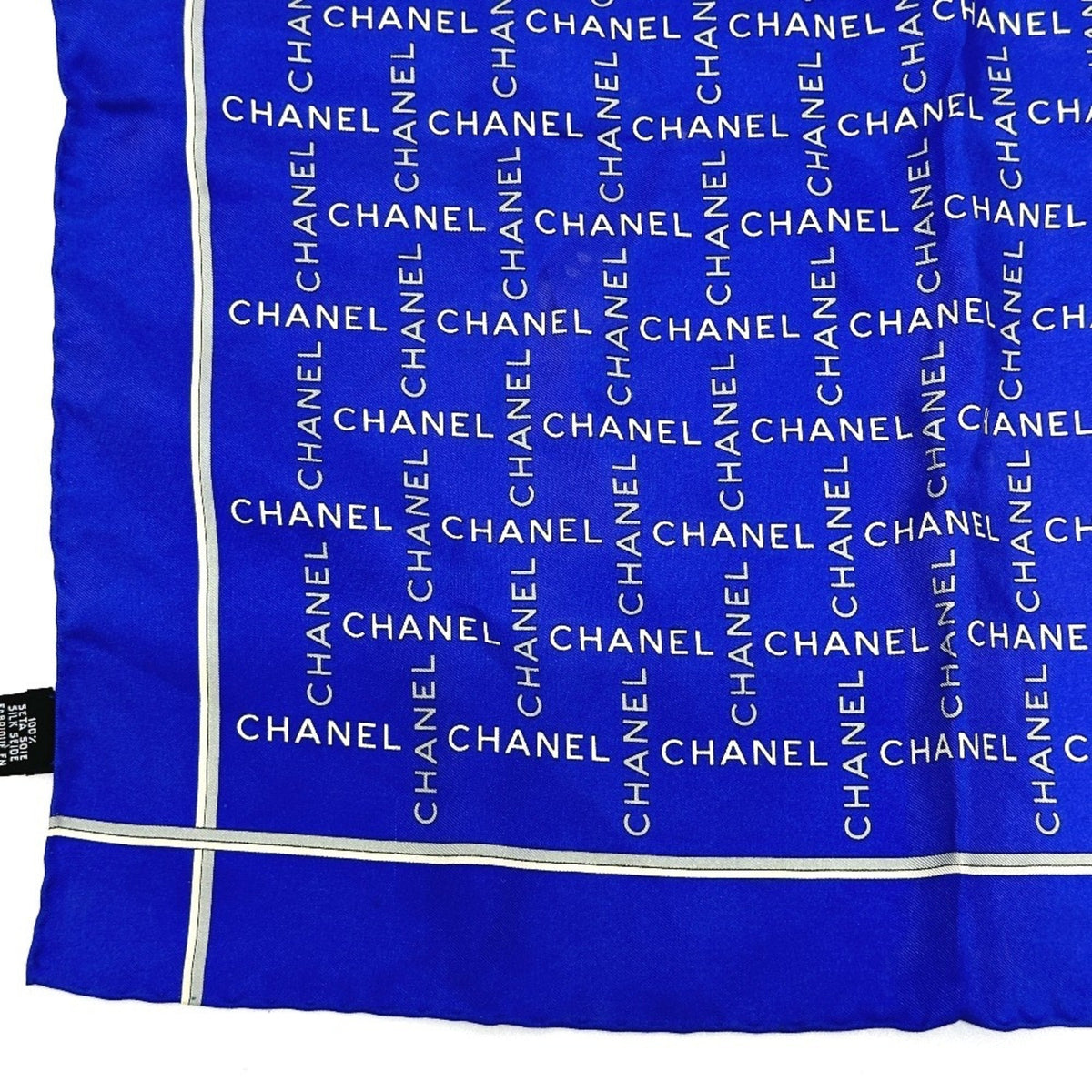 CHANEL Scarves