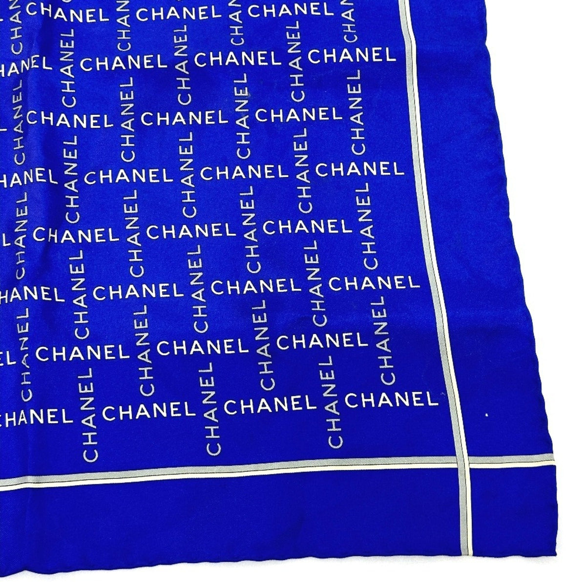 CHANEL Scarves
