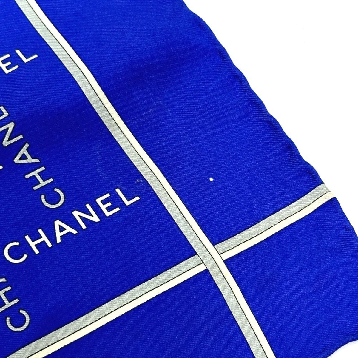 CHANEL Scarves