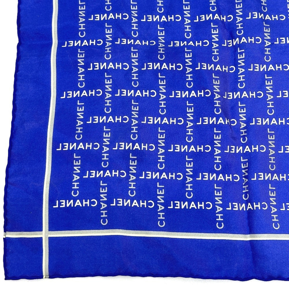 CHANEL Scarves