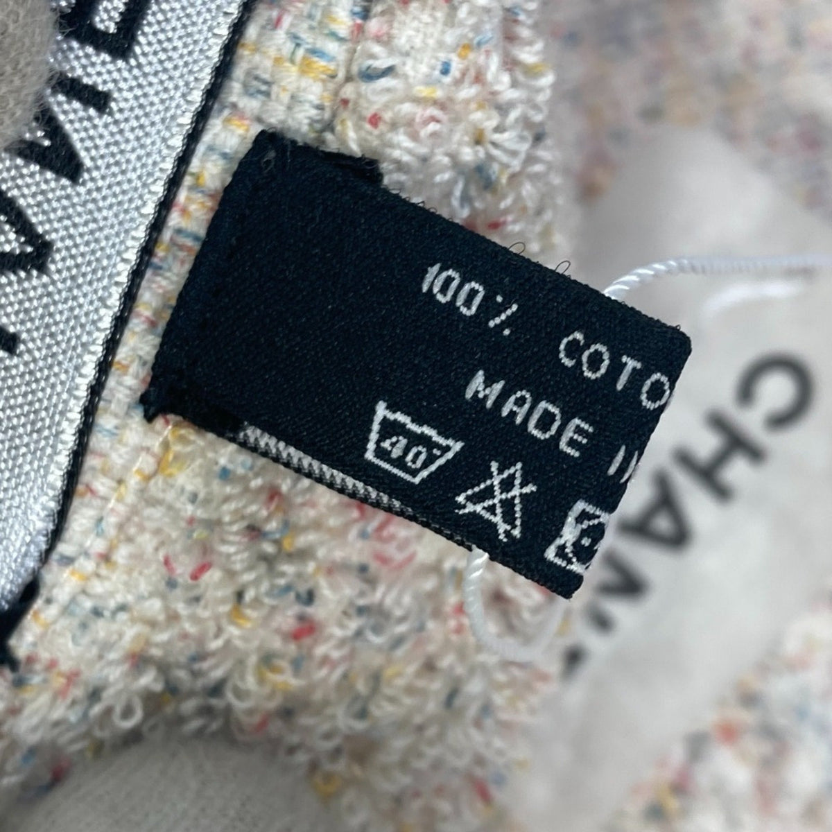 CHANEL Scarves
