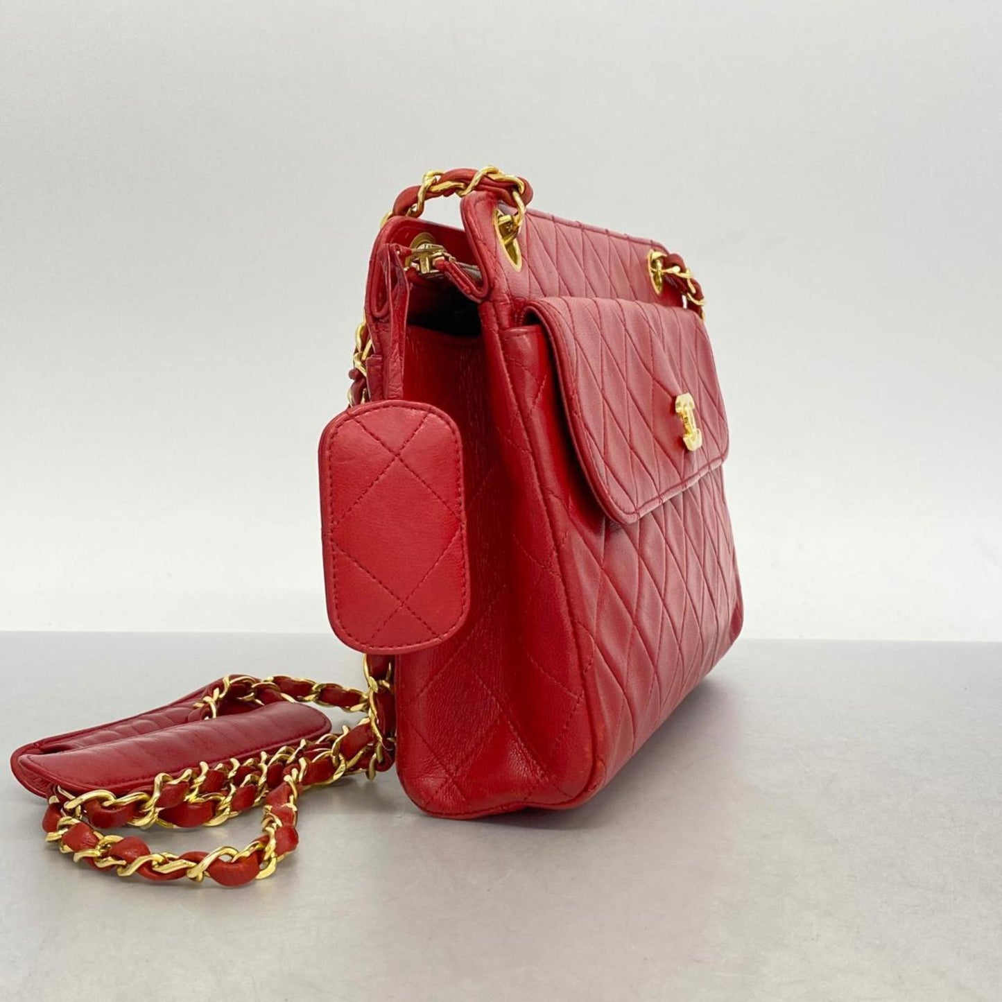 CHANEL Matelasse Shoulder Bag