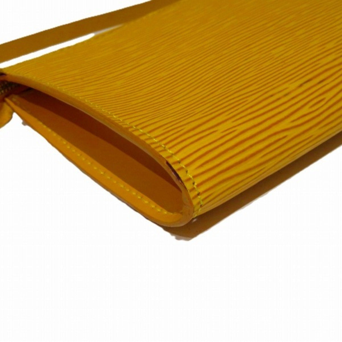 LOUIS VUITTON Pochette Accessoire Handbag