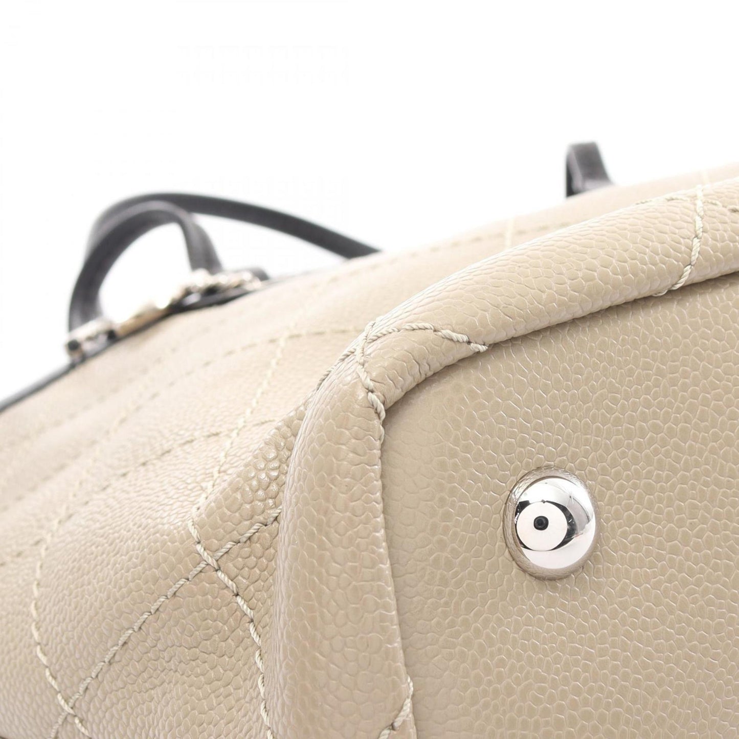 CHANEL Matelasse Tote