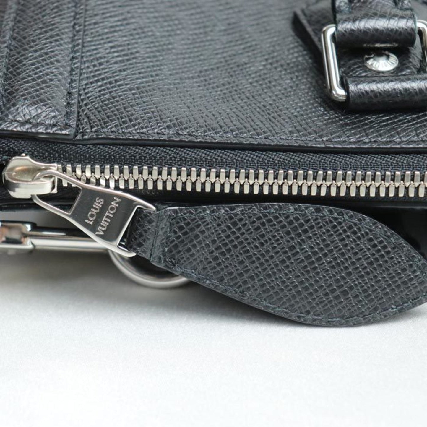 LOUIS VUITTON VERTICAL TOTE Shoulder Bag