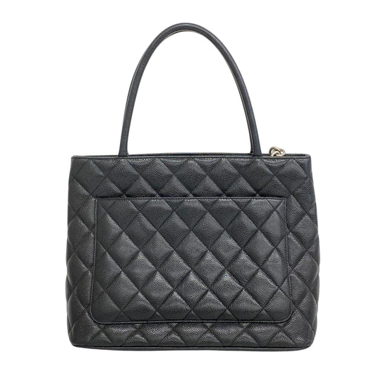 CHANEL Medaillon Tote