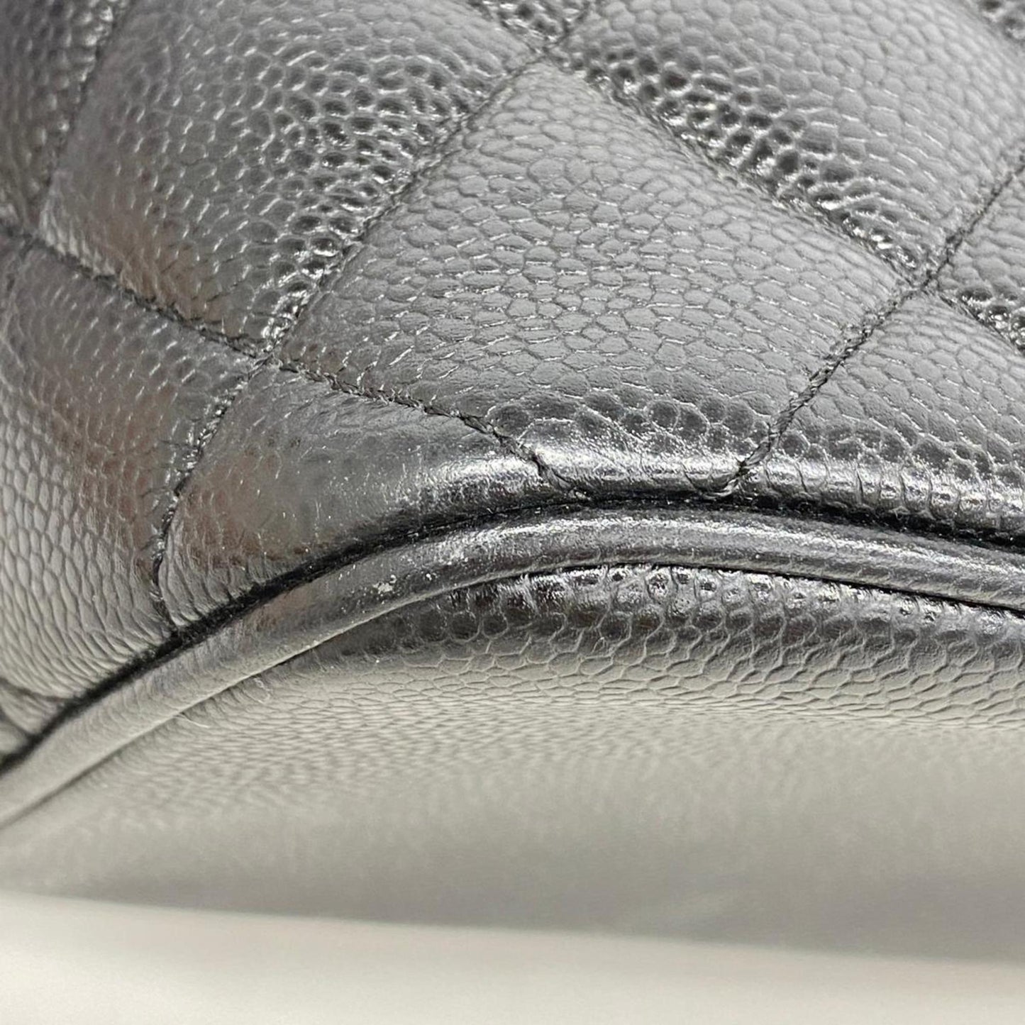 CHANEL Medaillon Tote