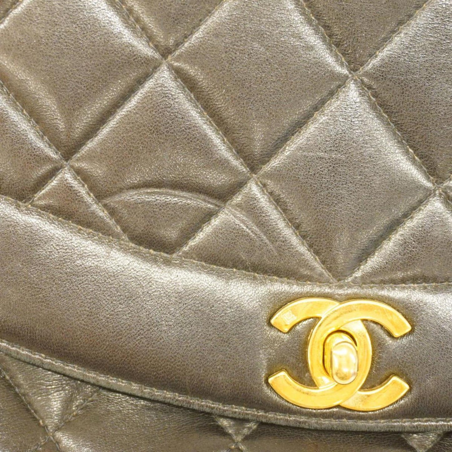 Top Quality Chanel Diana Shoulder Bag