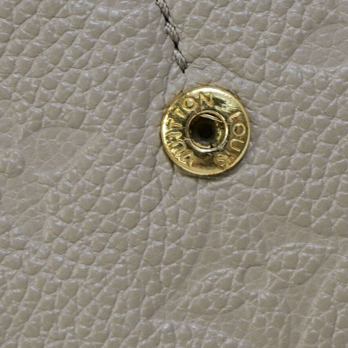 LOUIS VUITTON Sarah Wallet