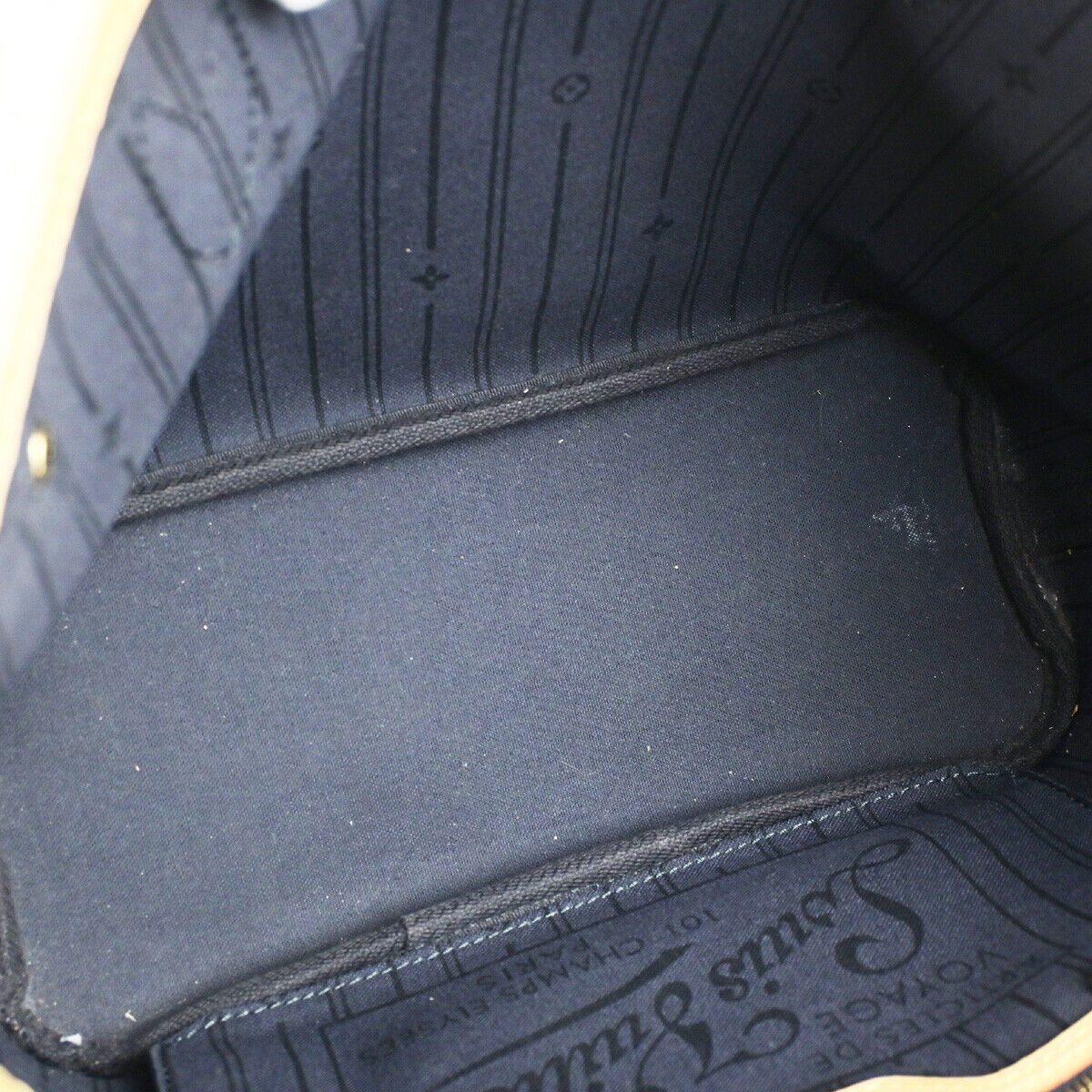 LOUIS VUITTON Neverfull PM Handbag