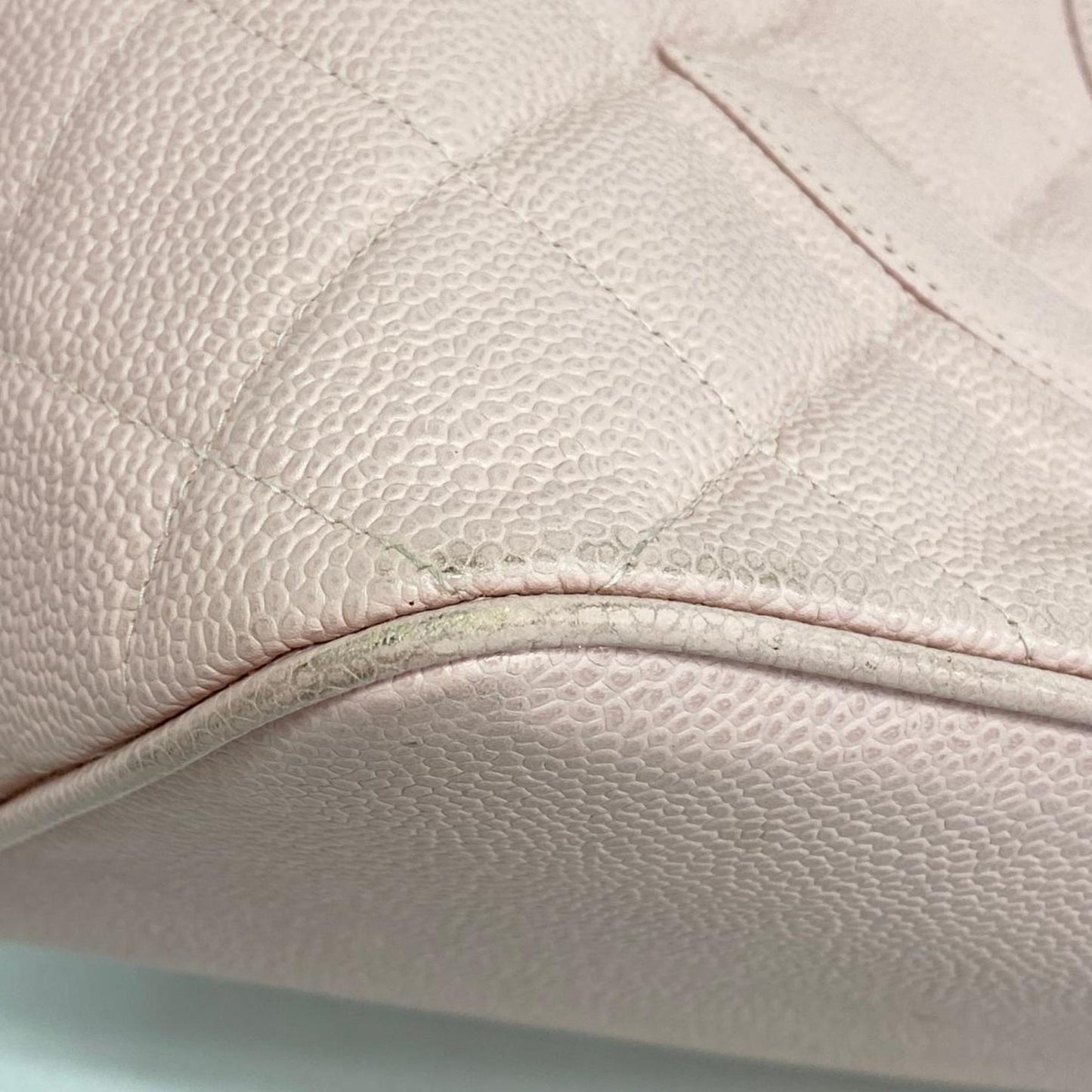 CHANEL Medaillon Tote