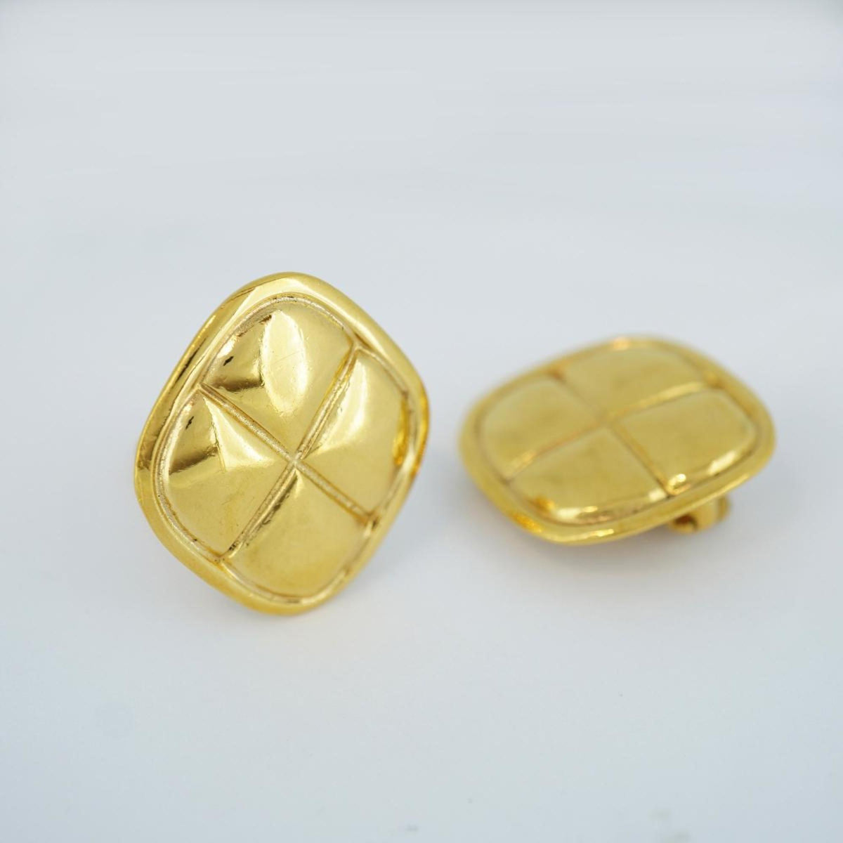 Top Quality Chanel Matelasse Earrings