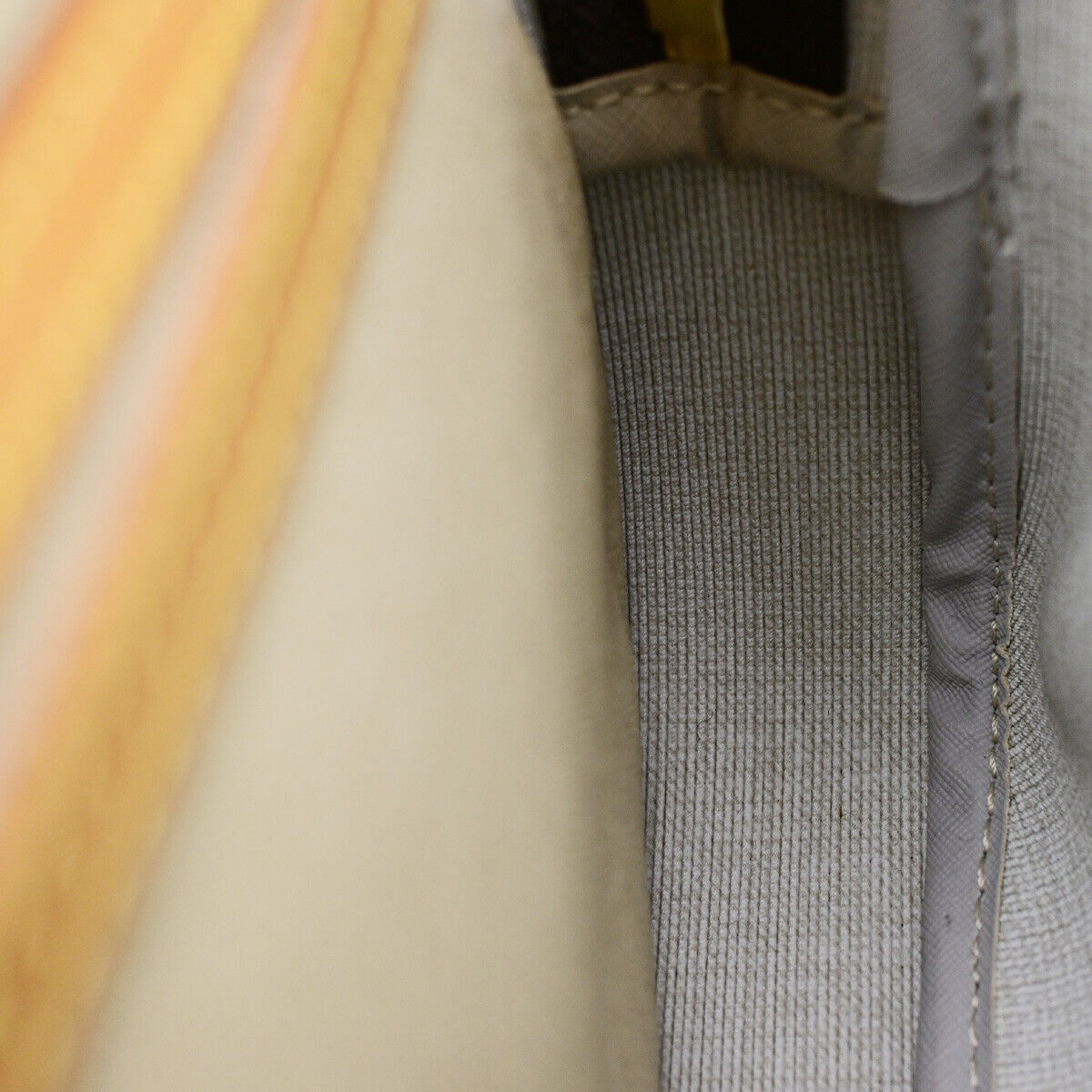 LOUIS VUITTON Reporter pm Shoulder Bag