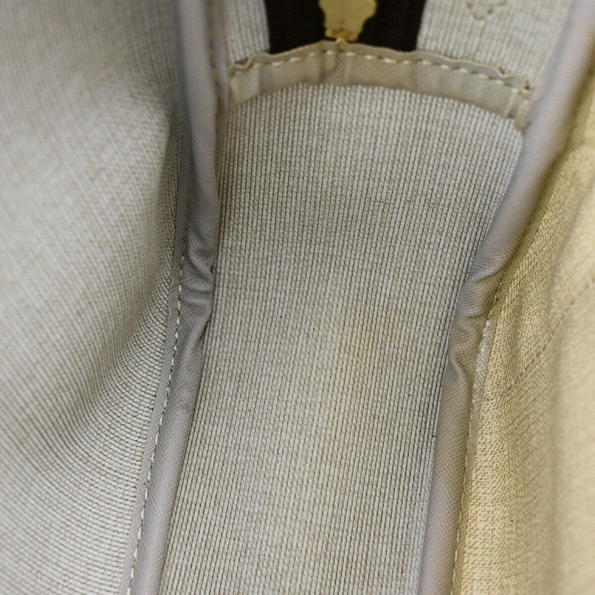 LOUIS VUITTON Reporter pm Shoulder Bag
