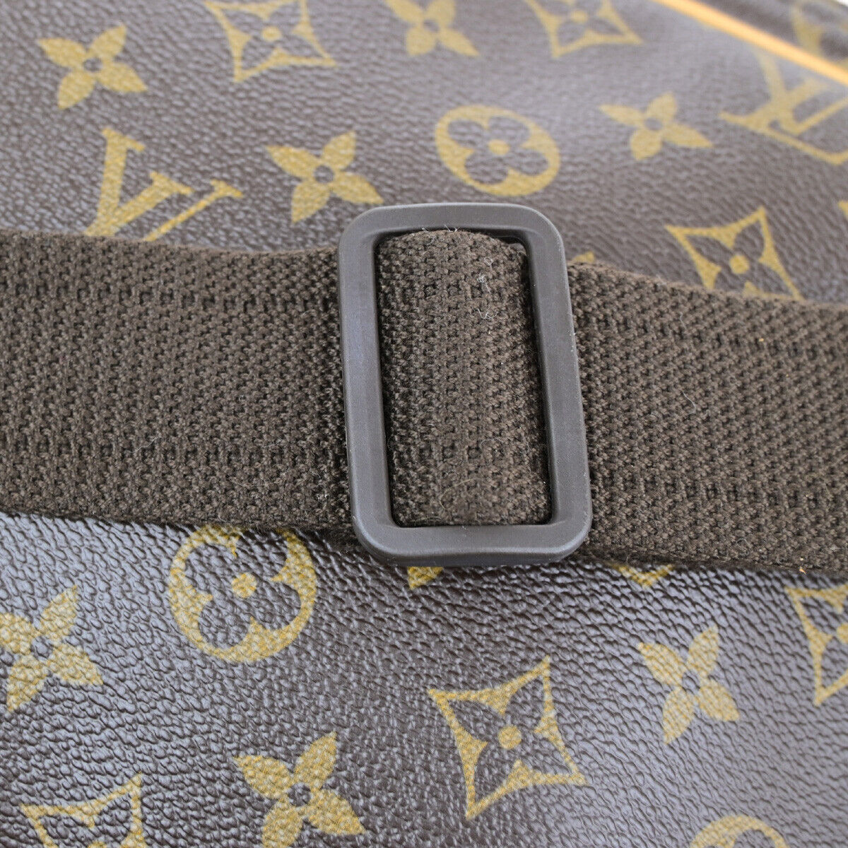 LOUIS VUITTON Reporter pm Shoulder Bag