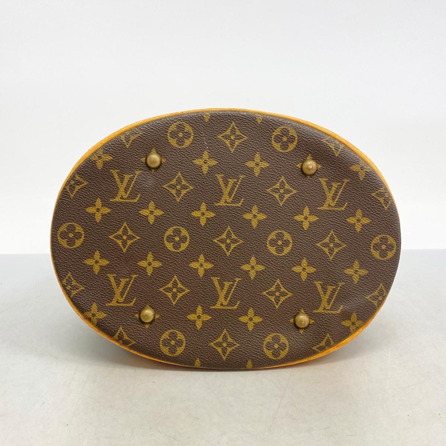 LOUIS VUITTON Bucket Tote