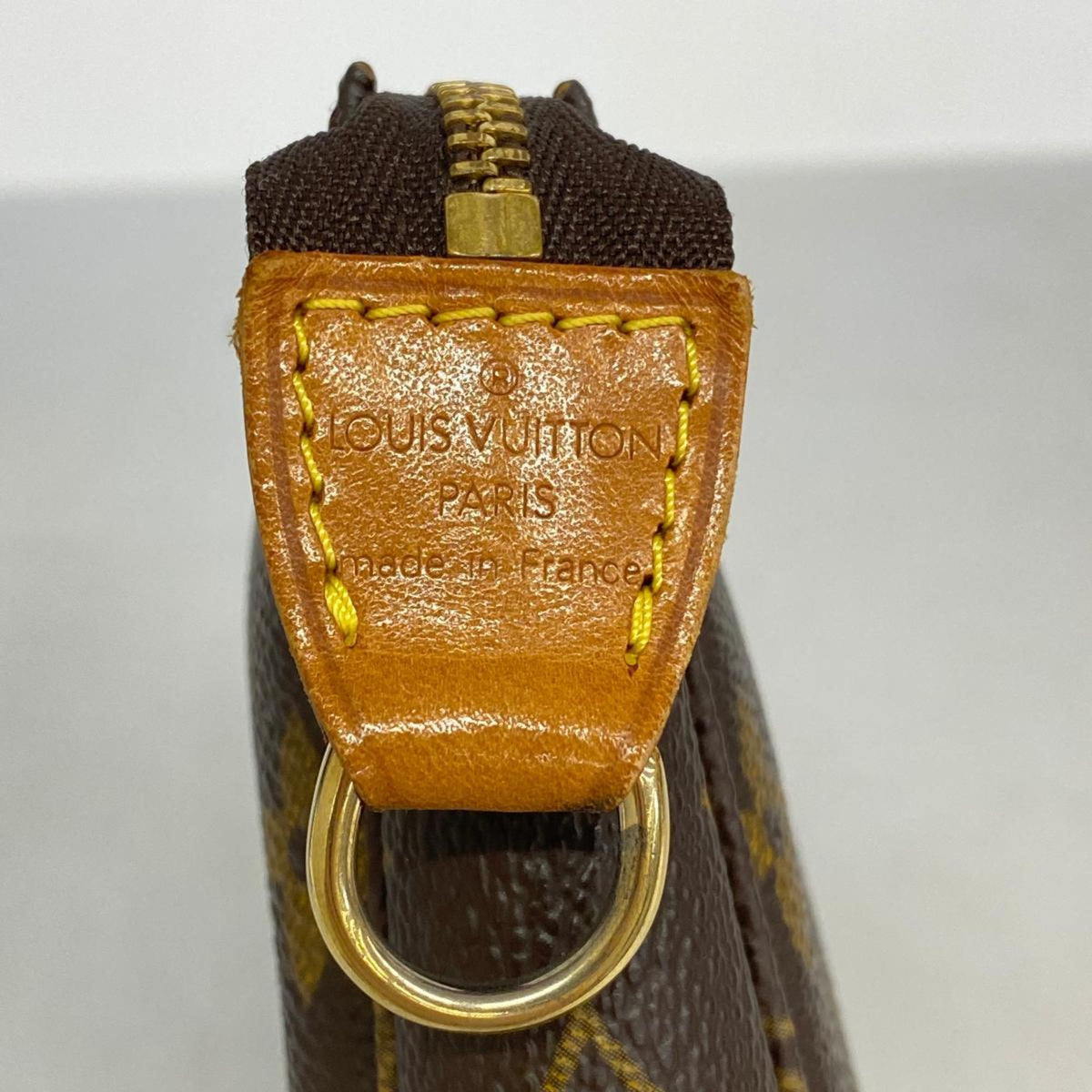 LOUIS VUITTON Pochette accessoires Clutch Bag